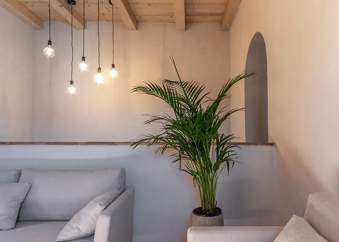 Bed and Breakfast La Casa Rosa 3*