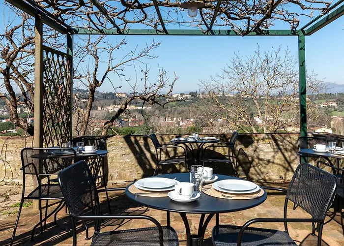Bed and Breakfast La Casa Rosa 3*
