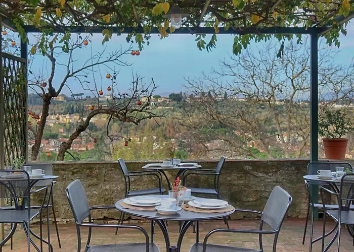 Bed and Breakfast La Casa Rosa 3*