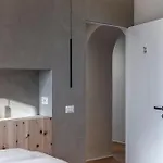 לינה וארוחת בוקר La Casa Rosa