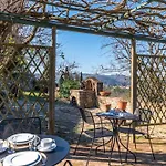 La Casa Rosa Bed & Breakfast 3*