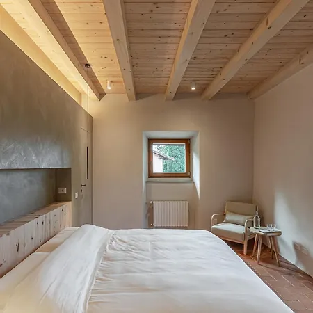La Casa Rosa 3*